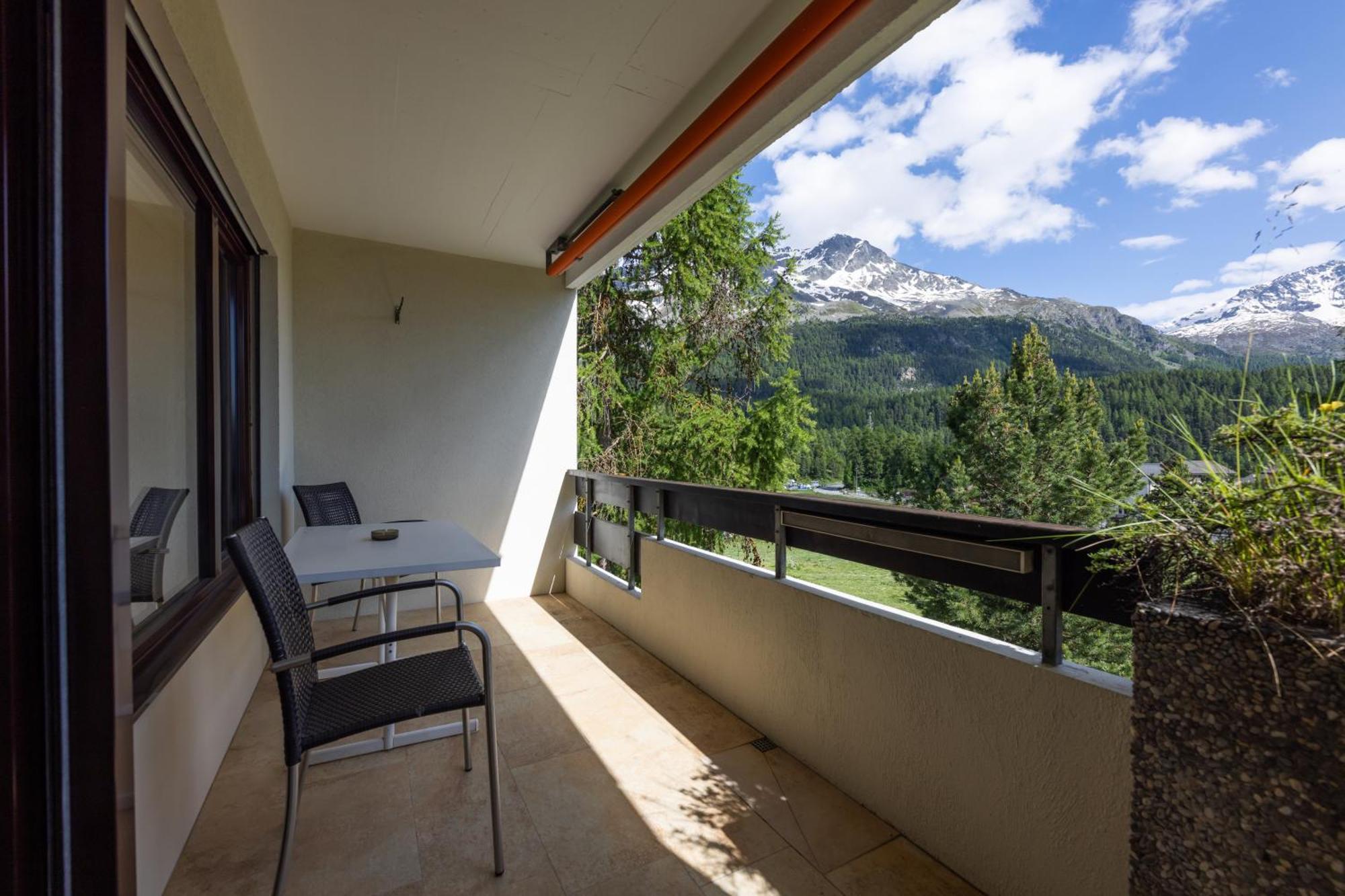 Cosy Apartment Facing Piz Rosatsch 圣莫里茨 外观 照片